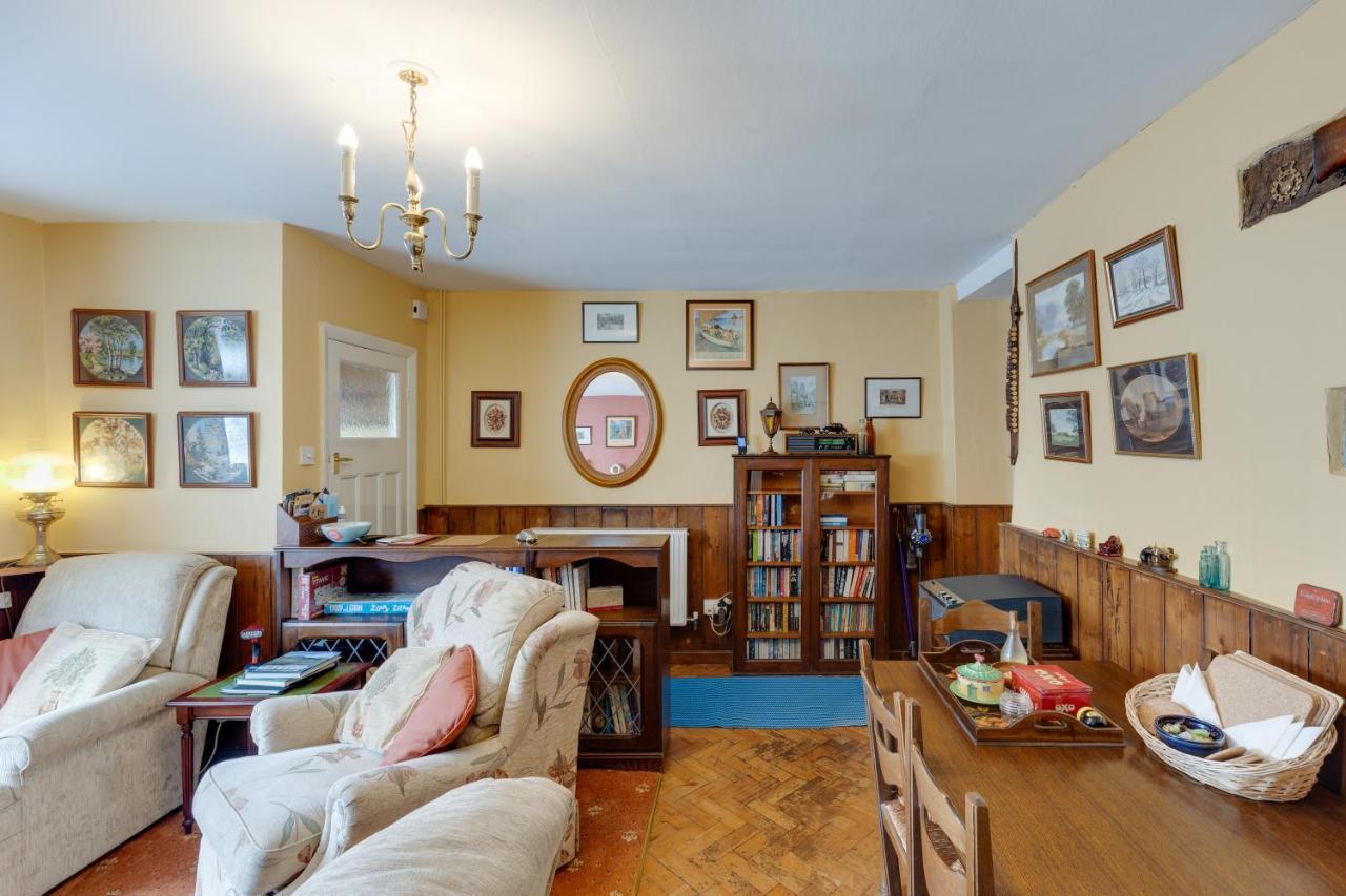 Charming Historical Cottage In Scarborough Kültér fotó